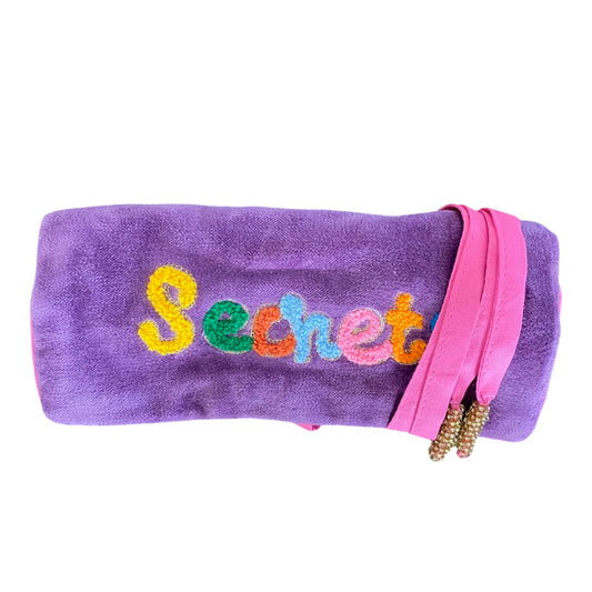 Schmuckrolle Jewels and Secrets