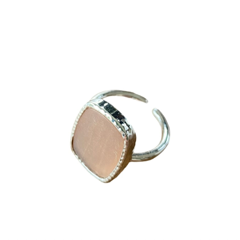 Ring Mondstein