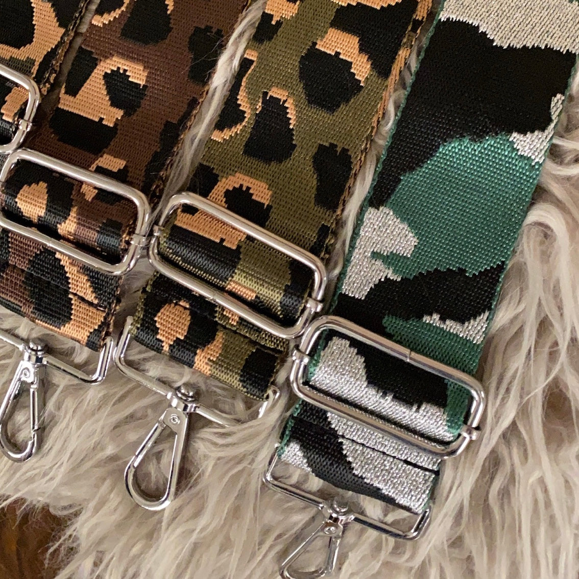 Schultergurt Leoprint grau